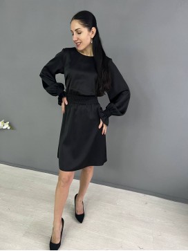 Платье люверсы черное