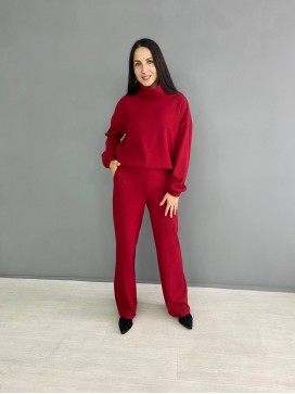 Брючный трикотажный костюм