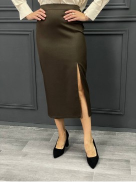 Юбка миди с разрезом по переду