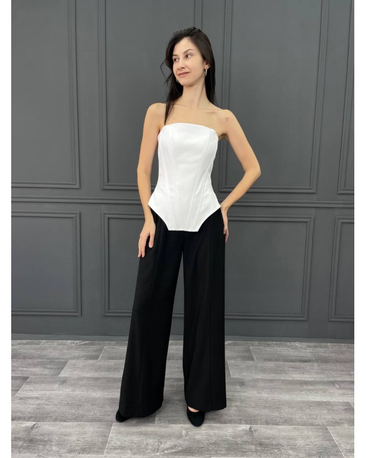 Оверсайз брюки в черном цвете