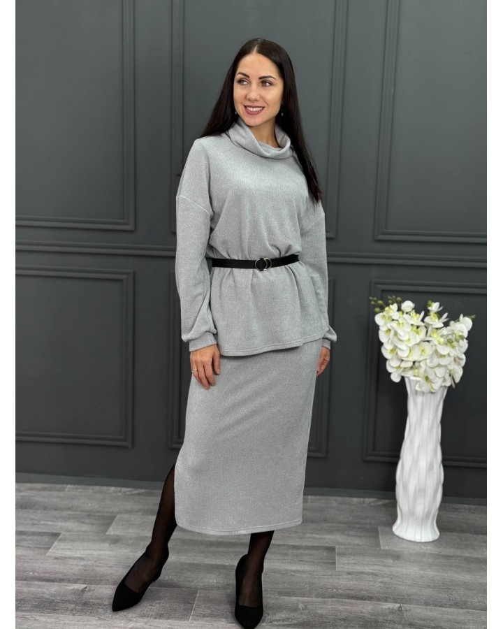 Костюм серый