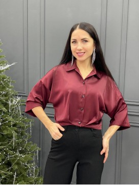 Блузка с защипами бордо