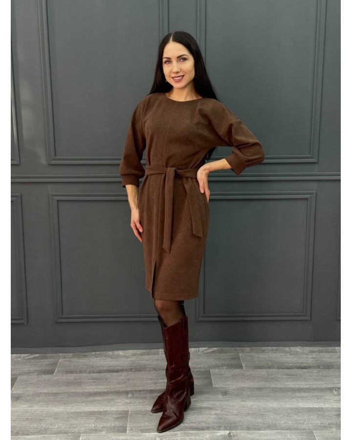 Платье с поясом шоколад