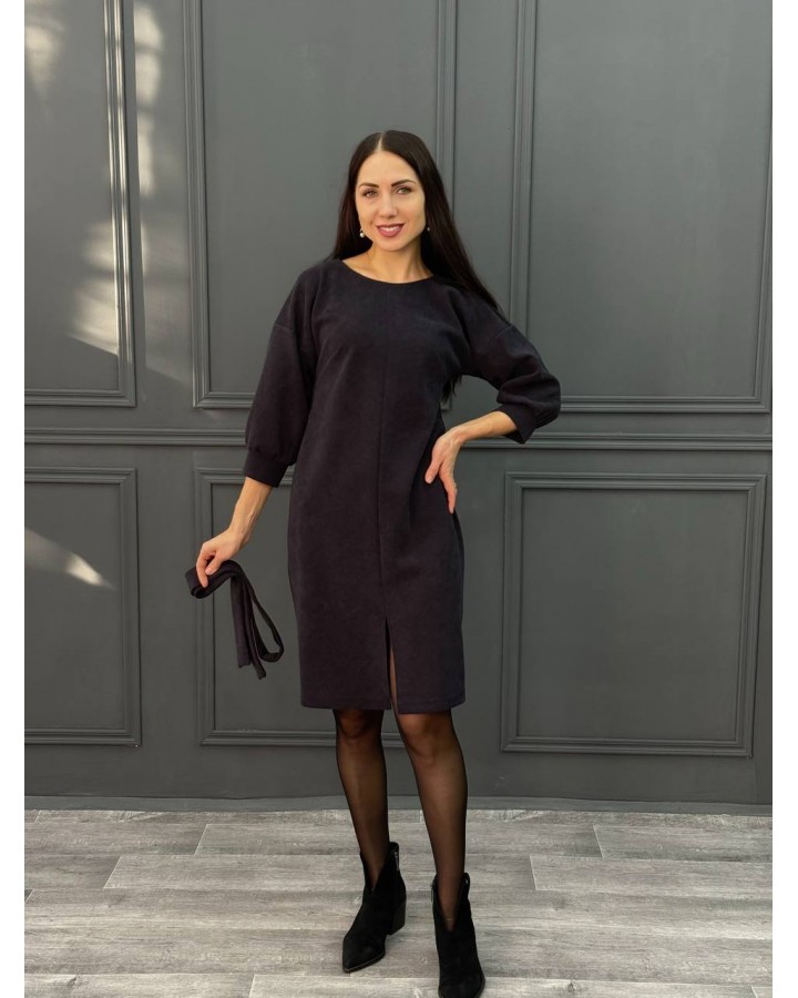 Платье с поясом