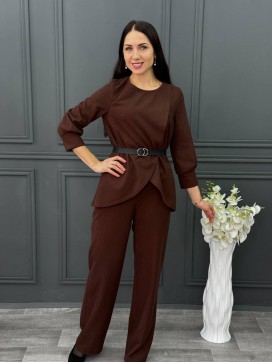Костюм с блузкой на запах шоколад