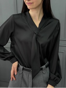 Блузка галстук черная