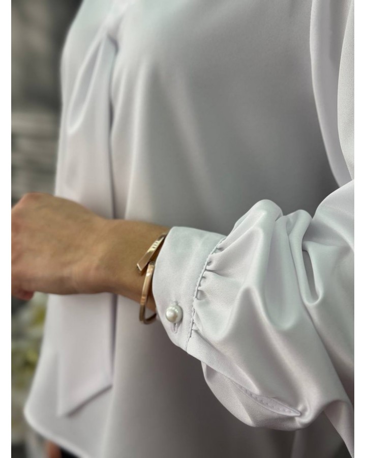 Блузка галстук белая