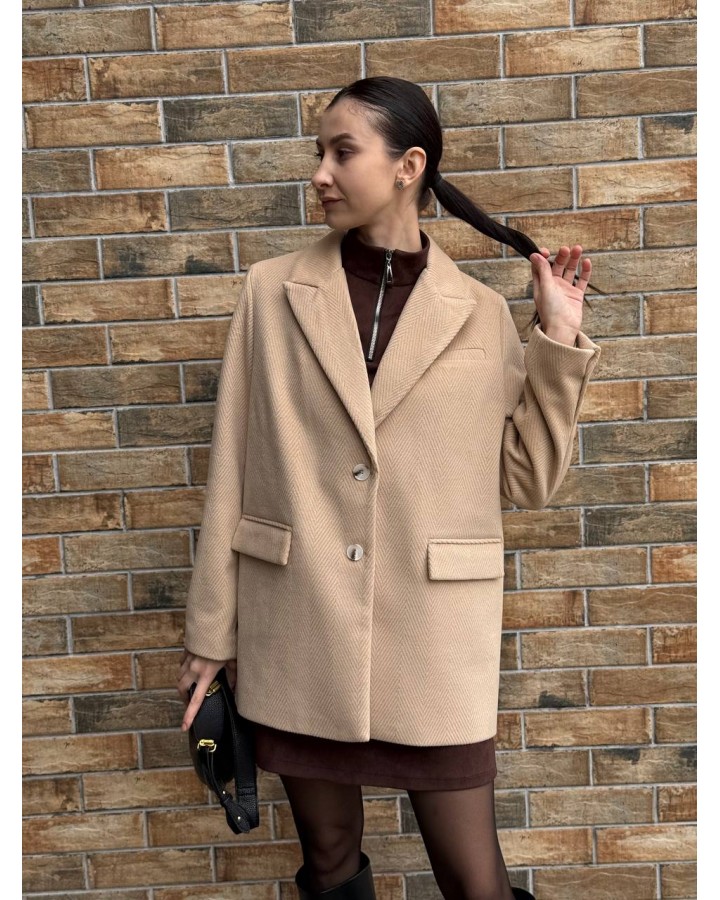 Жакет-пальто бежевое