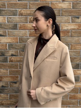 Жакет-пальто бежевое