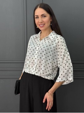 Блузка с защипами горох