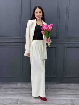 Брюки со складками молоко