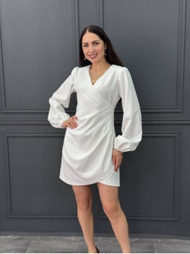 Платье со складками белое