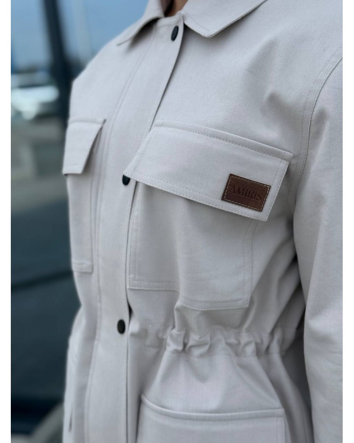 Куртка с накладными карманами