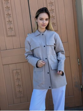 Куртка с накладными карманами пудра