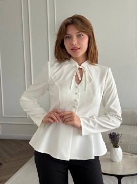 Блузка белая